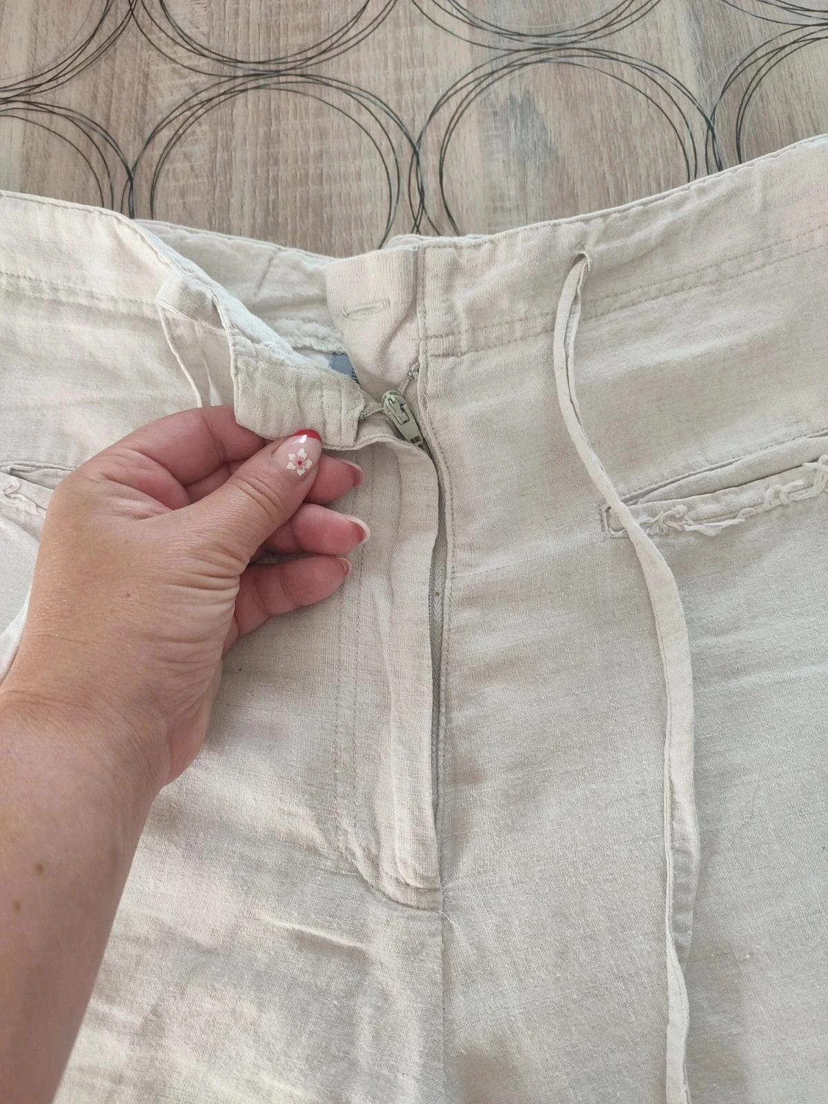 Women's size 40 linen cropped pants – photo 3